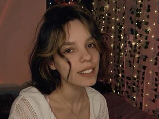 Maya_Campbell live webcam thumbnail