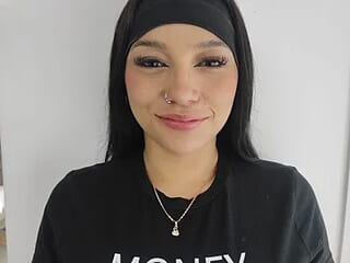 MayaaCross live webcam thumbnail