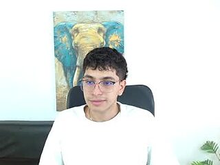 maax_18 live webcam thumbnail