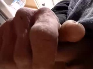 macypitt0680 live webcam thumbnail
