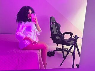 madison_flores live webcam thumbnail