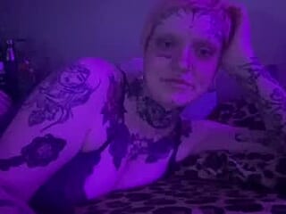 maeee_ live webcam thumbnail