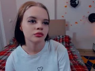 magical_lily live webcam thumbnail
