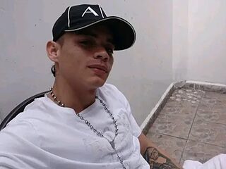 mailo_bronw live webcam thumbnail