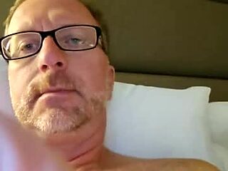 malegingerslut3 live webcam thumbnail
