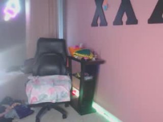 mandybabyxxx live webcam thumbnail