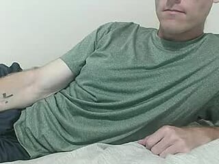 manlyman94 live webcam thumbnail