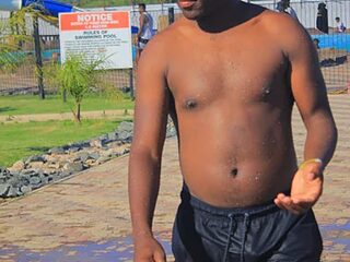 manpower012 live webcam thumbnail