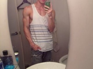 marcmarc777 live webcam thumbnail