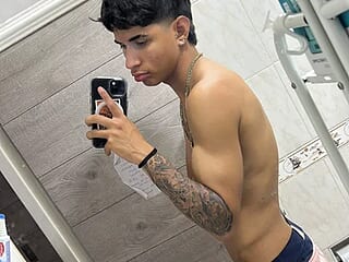 marco_monstercock live webcam thumbnail