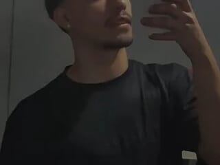marcosfh01 live webcam thumbnail