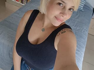maria_her live webcam thumbnail