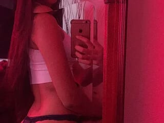 mariliciousss live webcam thumbnail