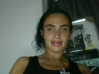 marniebaby live webcam thumbnail