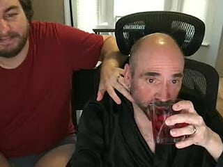marriedgaylovebirds live webcam thumbnail