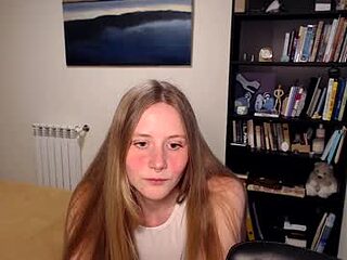 marytiny live webcam thumbnail