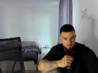 masculineguy69 live webcam thumbnail