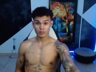 master_black777 live webcam thumbnail