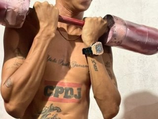 master_tattoo live webcam thumbnail