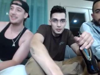 masternikoo live webcam thumbnail
