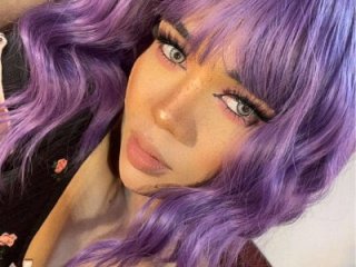 maviehugecock live webcam thumbnail