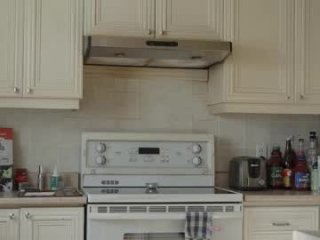 max_august live webcam thumbnail