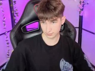 maxwellchiik live webcam thumbnail