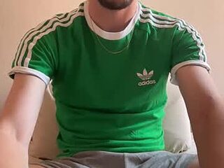 maxxxurbate live webcam thumbnail