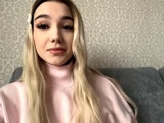 maybellauletta live webcam thumbnail