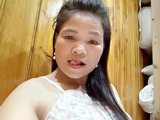 maymay121 live webcam thumbnail