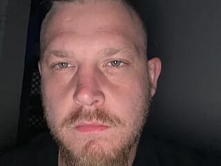 Mcpussypounder211 live webcam thumbnail