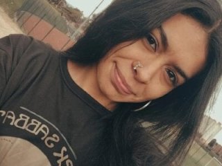 Megan_mdls live webcam thumbnail