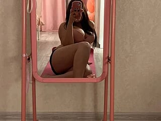 MelaniaReed live webcam thumbnail