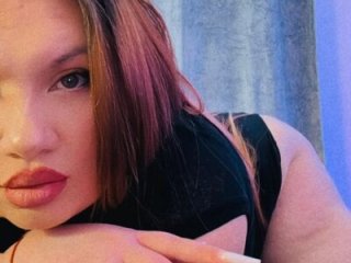 MelanieBrownn live webcam thumbnail