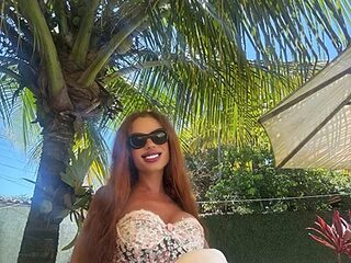 MelanieJolie live webcam thumbnail