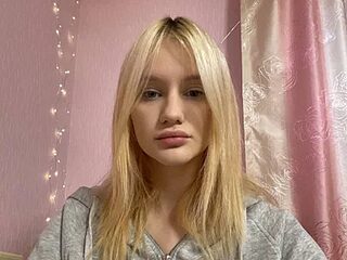 MelissaZaria live webcam thumbnail