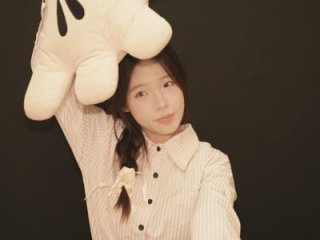 Meng_777 live webcam thumbnail