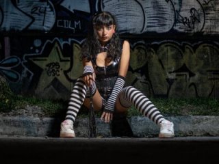 MeowMota_ live webcam thumbnail