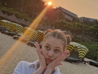 MercBoone live webcam thumbnail