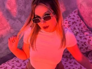 Mercedes_Robinson live webcam thumbnail