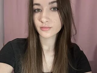 Messy_Lessy live webcam thumbnail