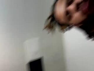 meechbucketz live webcam thumbnail
