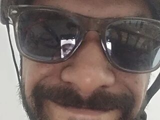 mehdi-l7away live webcam thumbnail