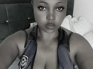 melaninebony1 live webcam thumbnail