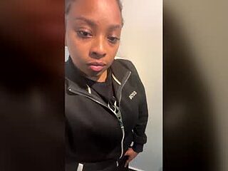 melanyriz live webcam thumbnail