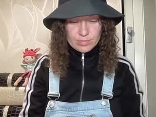 meri_love live webcam thumbnail