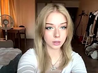 mewplop live webcam thumbnail