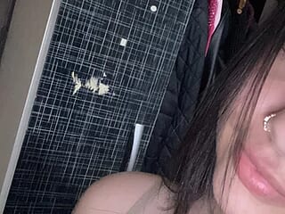 MiKaela_Sants live webcam thumbnail