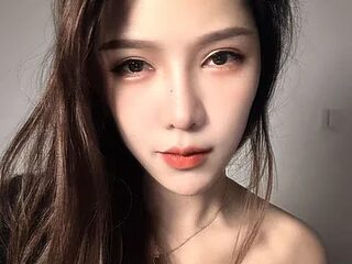 Mia--11 live webcam thumbnail