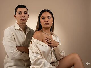 MiaANDronyy live webcam thumbnail